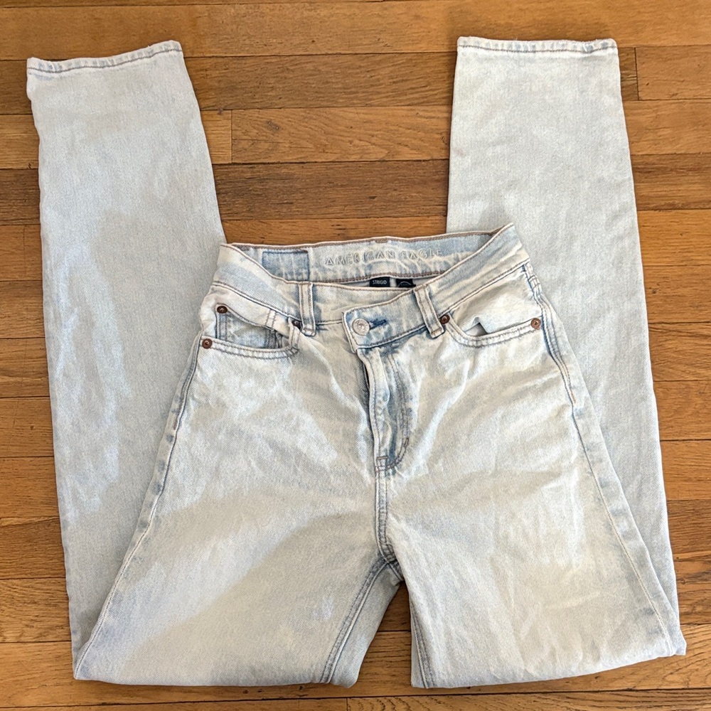 American Eagle Outfitters Light Wash High Rise Women's Jeans